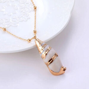 Gold & White Shell Pendant Natural Sea Shell Necklace for Women NWT
